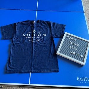 💜Volcom Navy Blue Tshirt Youth Sz Medium